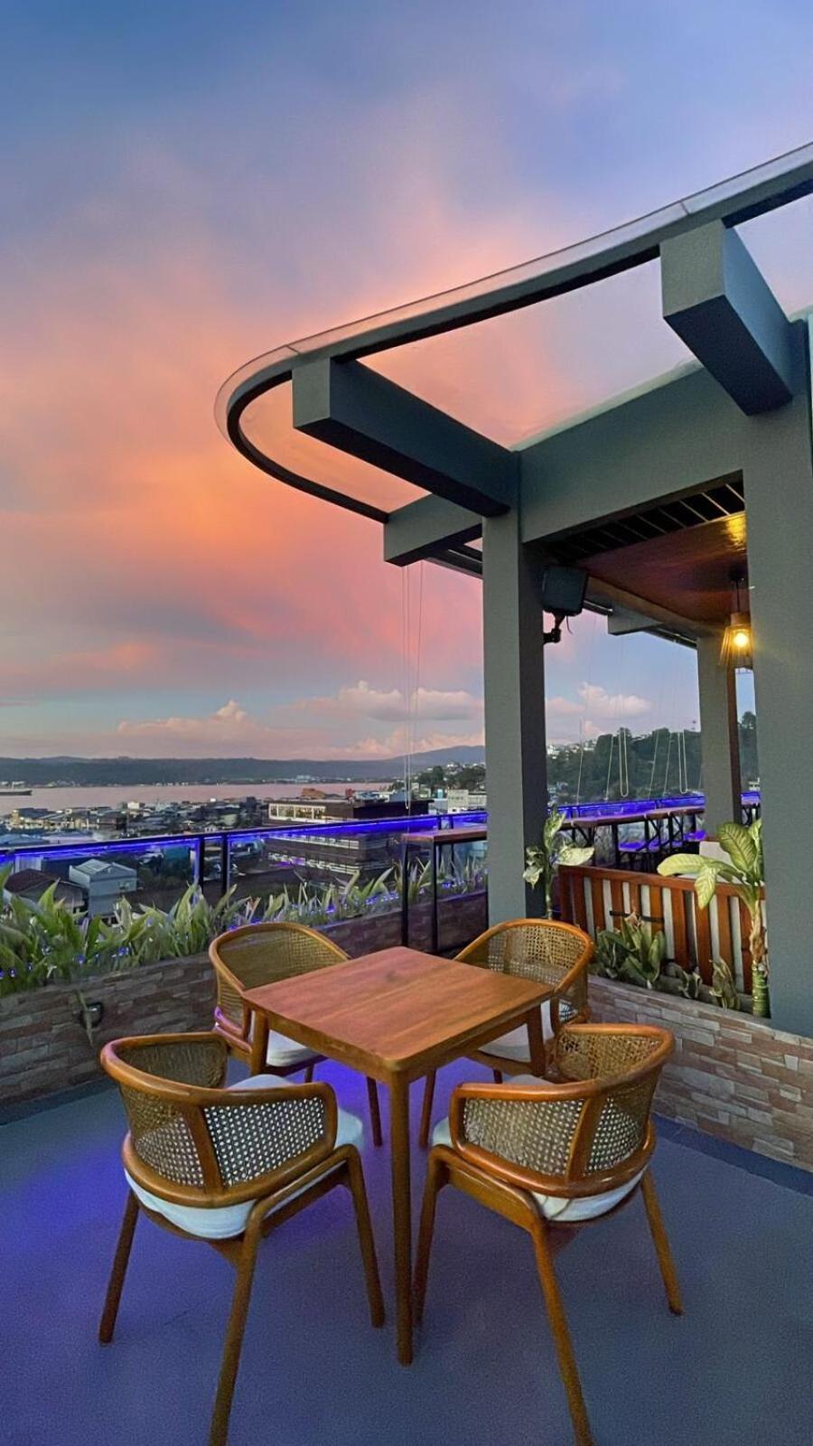 Golden Palace Hotel Batu Merah Extérieur photo